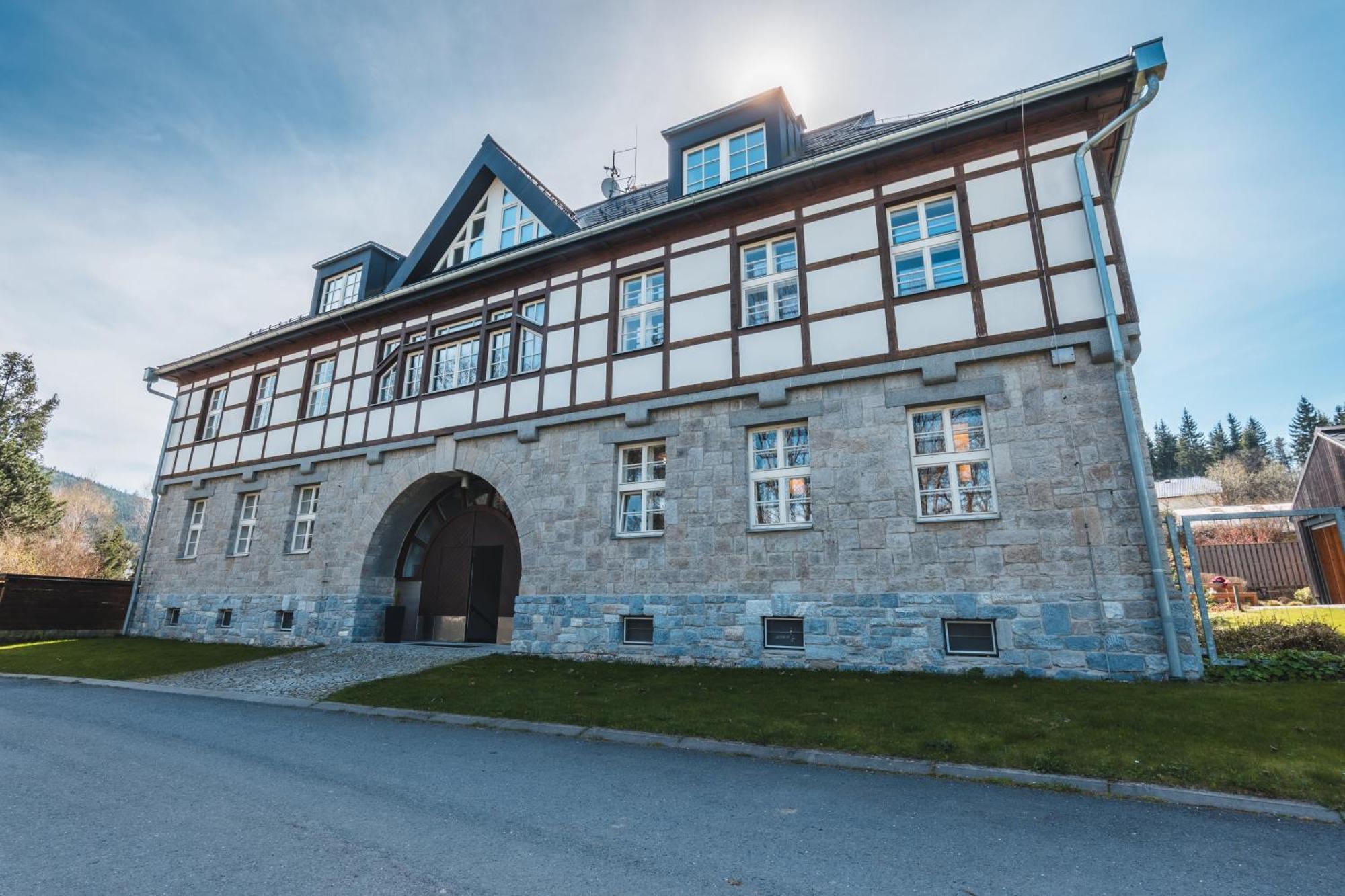 Theresian Apartment Ostružná Екстериор снимка