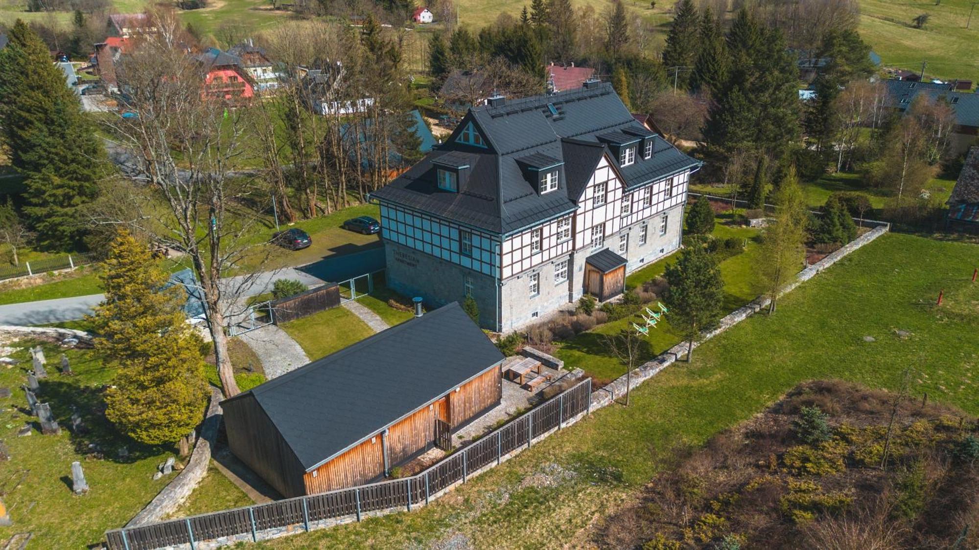 Theresian Apartment Ostružná Екстериор снимка