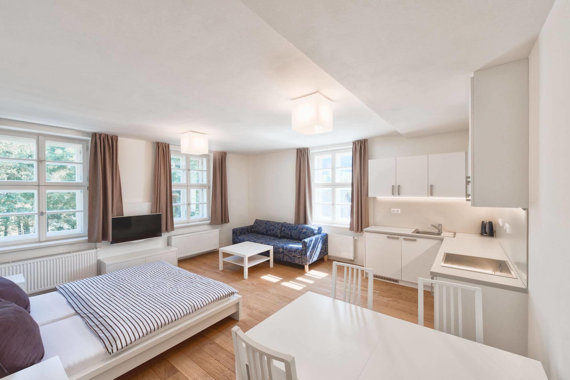 Theresian Apartment Ostružná Екстериор снимка