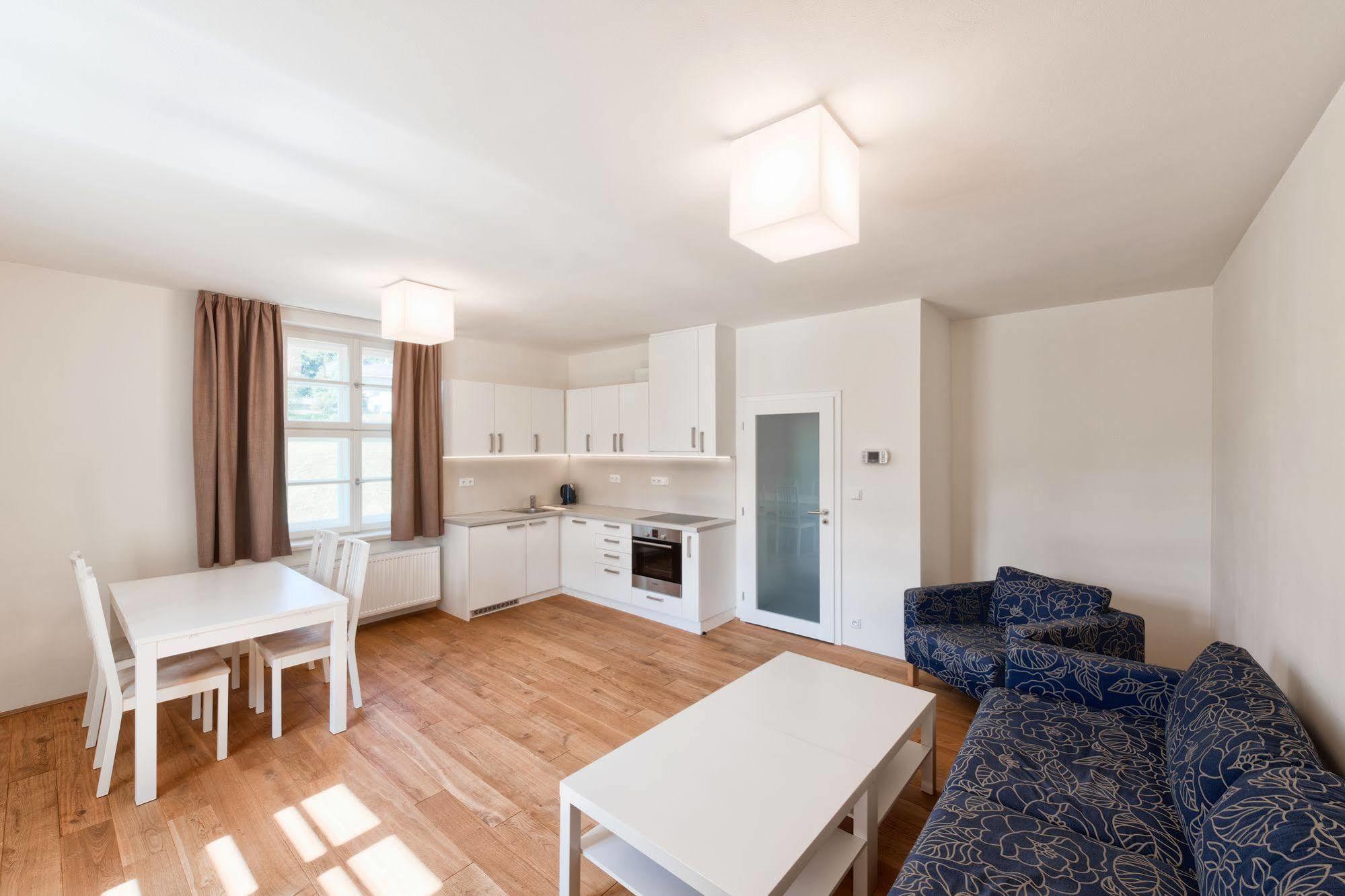 Theresian Apartment Ostružná Екстериор снимка